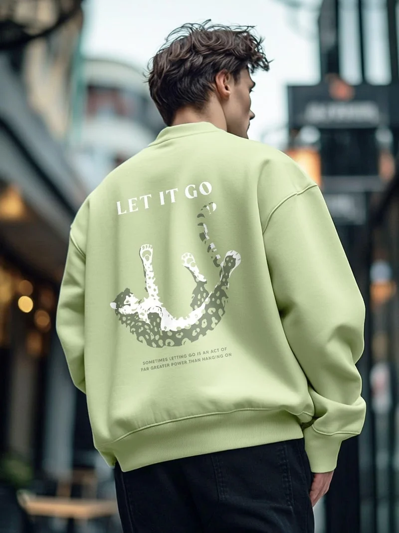 NOBERO Men's Oversized Cotton Crew Neck Sweatshirt in Light Green