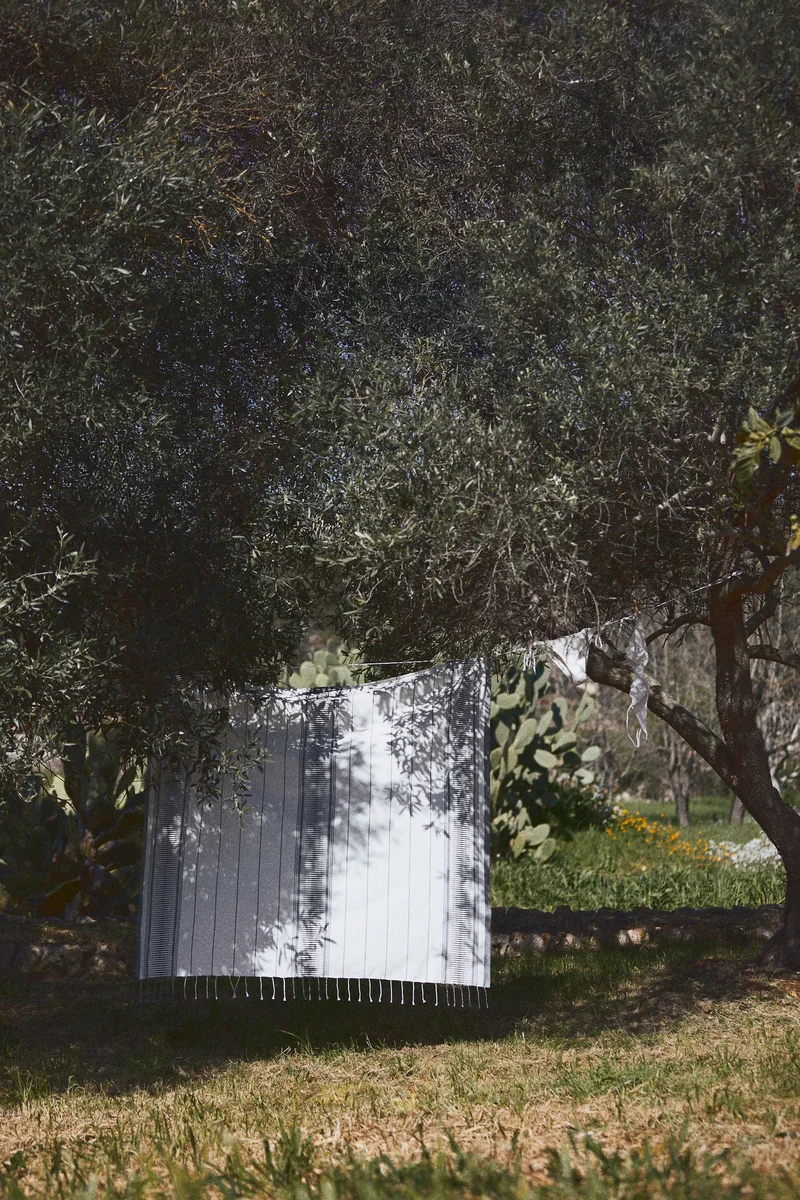 H&M Jacquard-weave beach towel