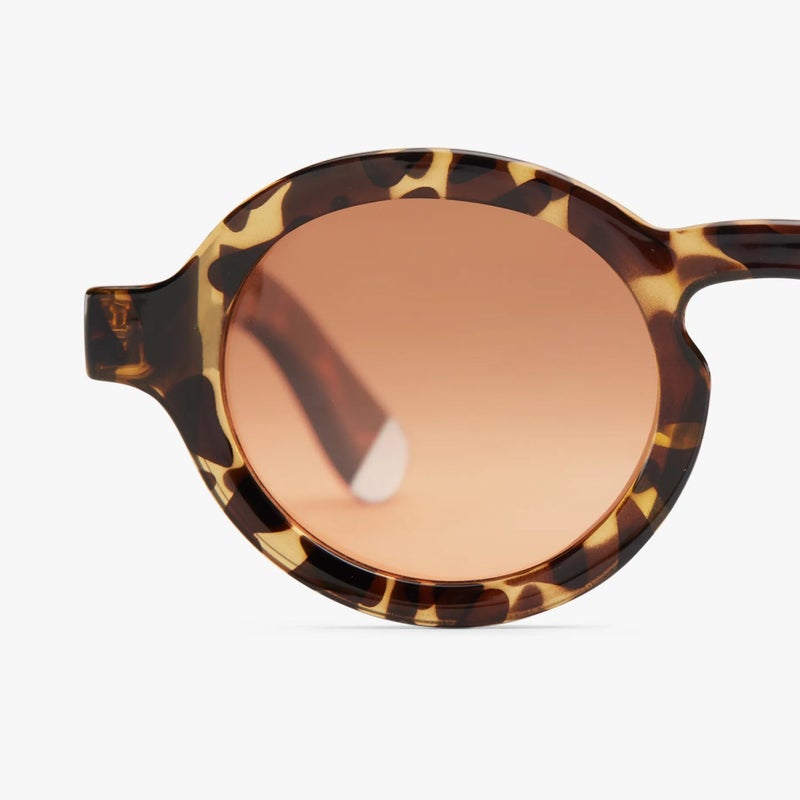 BARNER Charles Tortoise Sun Lente: Cr22 Brown - Unisex  Round Sunglasses - Image 4