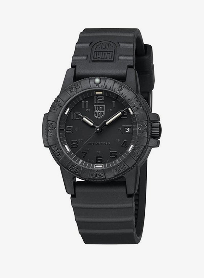 Luminox Unisex Analog Round Shape Rubber Wrist Watch XS.0301.BO.L - 39 Mm - Image 4