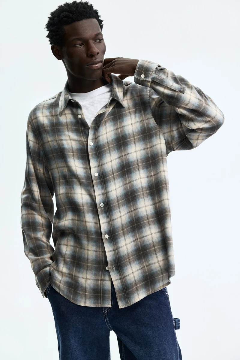 اتش اند ام قميص بقصة مريحة