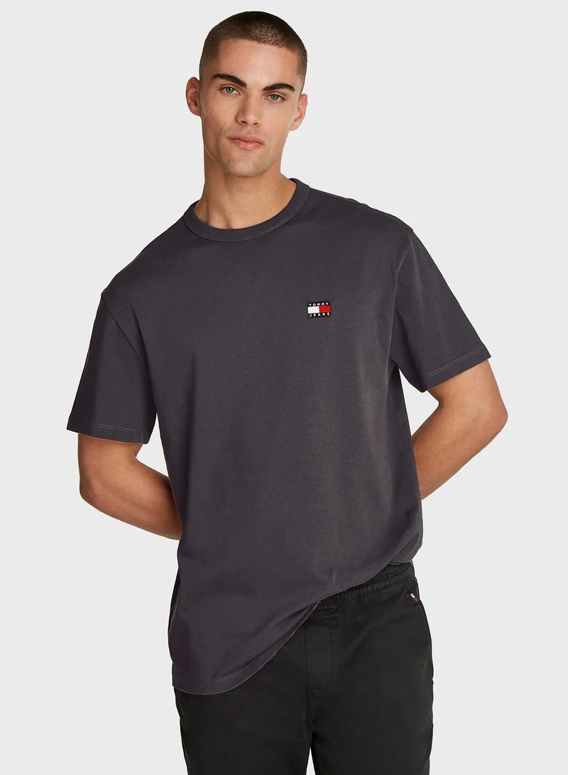 TOMMY JEANS Logo Crew Neck T-Shirt