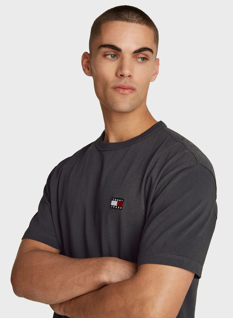 TOMMY JEANS Logo Crew Neck T-Shirt