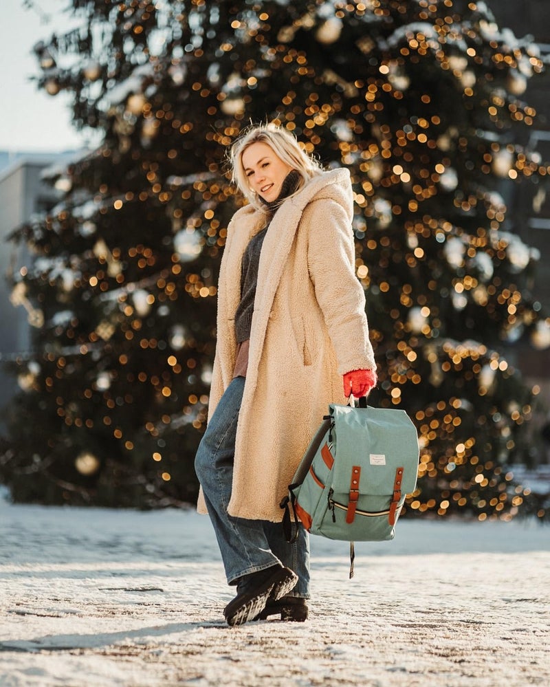 Modoker حقيبة ظهر مودوكر العتيقة للابتوب للنساء والرجال، حقائب سفر مع منفذ شحن USB، حقائب عصرية للنساء العاملات تناسب أجهزة الكمبيوتر المحمولة بحجم 15.6 بوصة، خضراء - Image 2