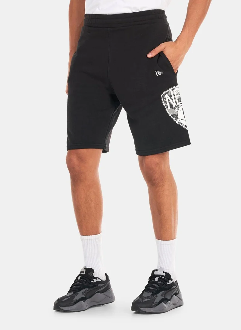 NEW ERA Men's Brooklyn Nets Team Logo Shorts
