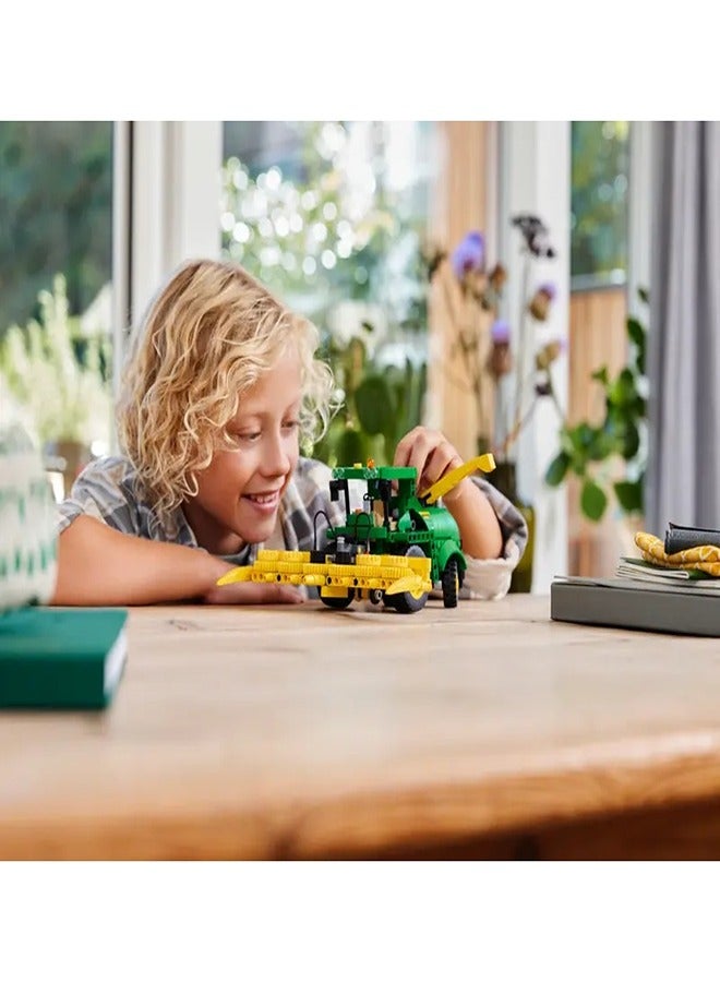 LEGO LEGO - Technic John Deere 9700 Forage Harvester 559 Pieces - 42168  - Image 5