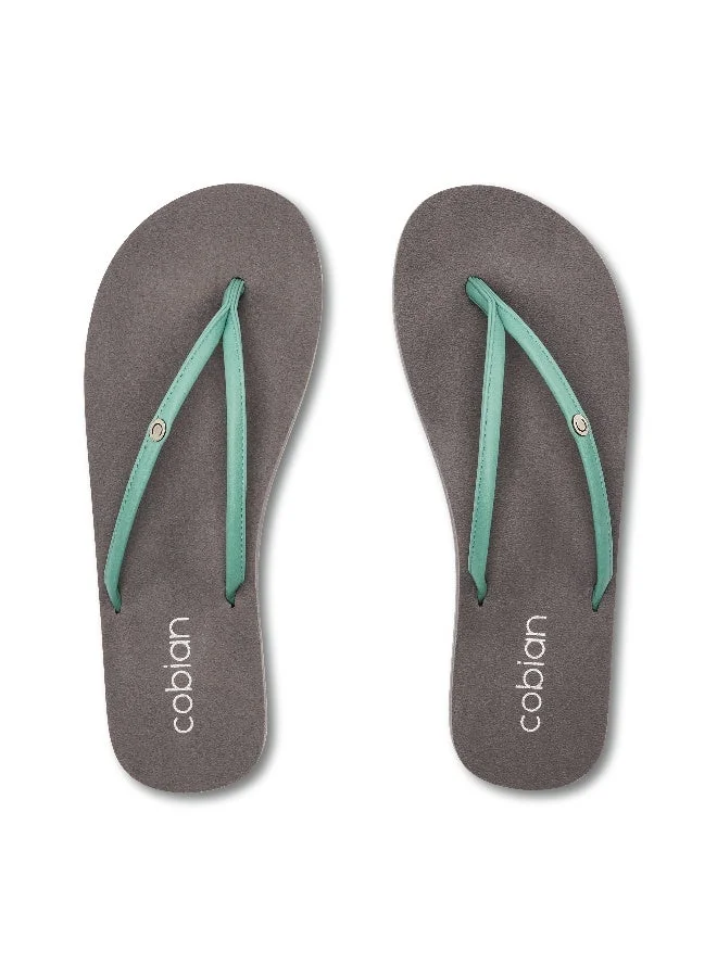 كوبيان نياس باونس