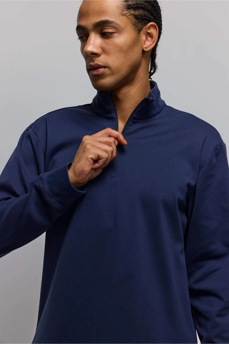 ديفاكتو Standard Fit Stand Collar Sports Sweatshirt