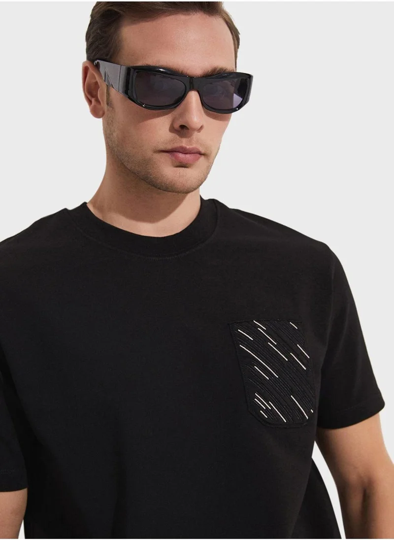 جون Essential Crew Neck T-Shirt