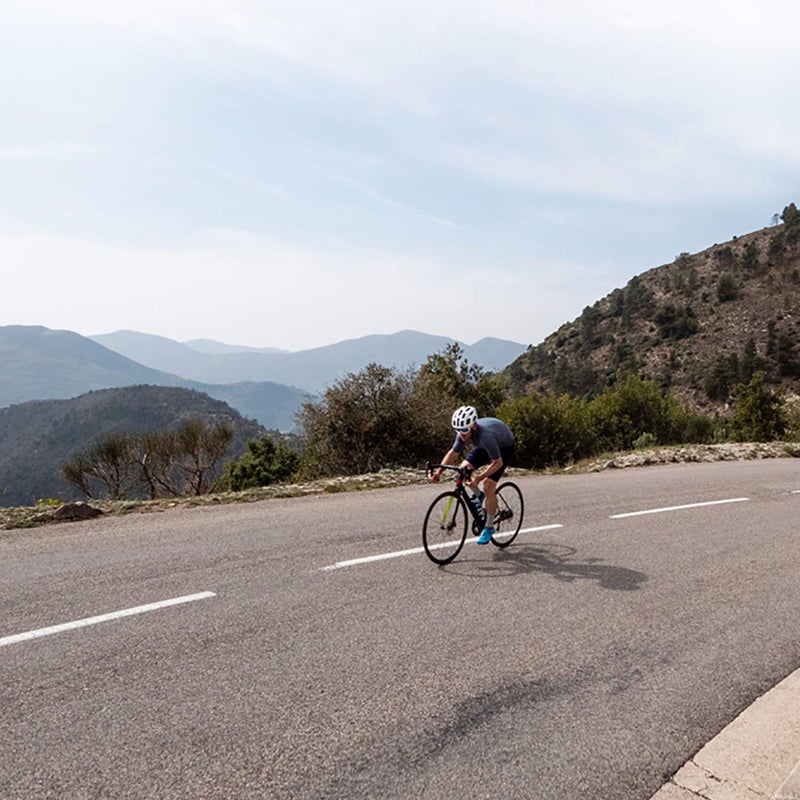 Schwalbe Pro One Tire - Clincher, Folding Tube Type Bike Tire, Black, Single Tire, 700 X 28 - Image 5