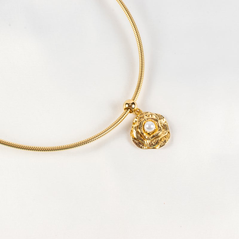 Golden Stainless Steel Neck Choker - Image 2