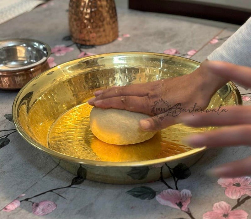 PURI Bartanwala - Brass/Pital Parat Indian Authentic Utensils for Kneading Dough/Aatta Gundh Parat - Hammered Polished - Size 13 Inch / 33 cms - Image 3