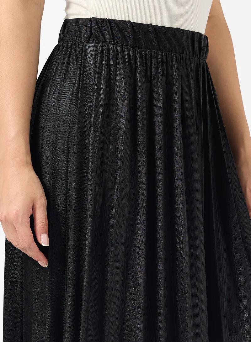 ONLY  Onlsikka Foil Plisse Skirt for Women | Best Price UAE