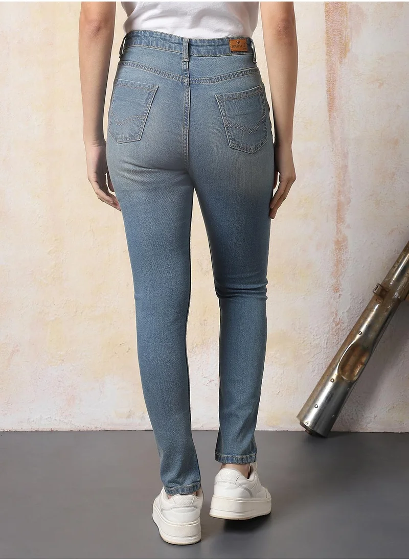 هاي ستار Stay effortlessly stylish with this comfortable Blue Skinny Fit Jeans Washed design crafted from 80% Cotton, 18% Polyester,2% Spandex with Button closure.