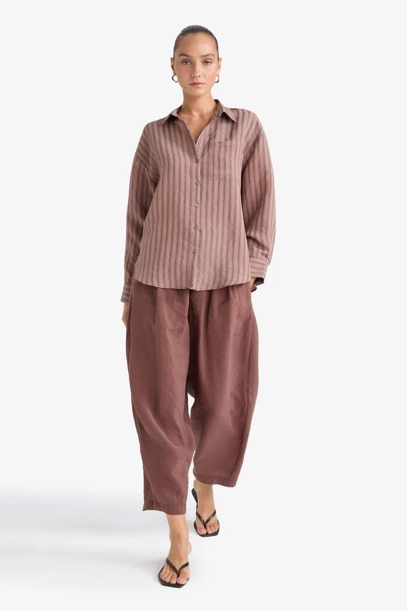 ديفاكتو Relax Fit Regular Hem Trousers