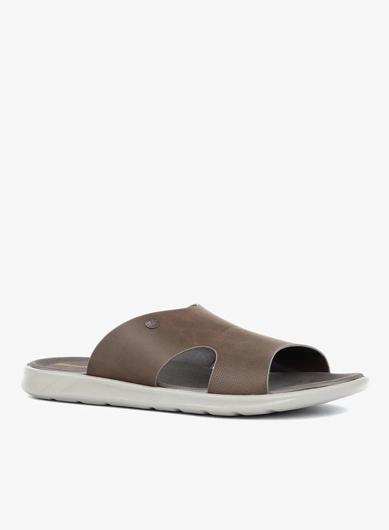 باتا صندل سلايد بتفاصيل مقطوعة