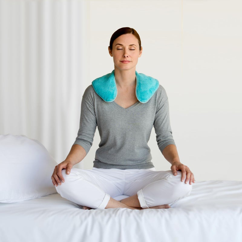 Bucky Therapeutic Travel Hot/Cold Therapy, Neck Wrap, Aqua - Image 3