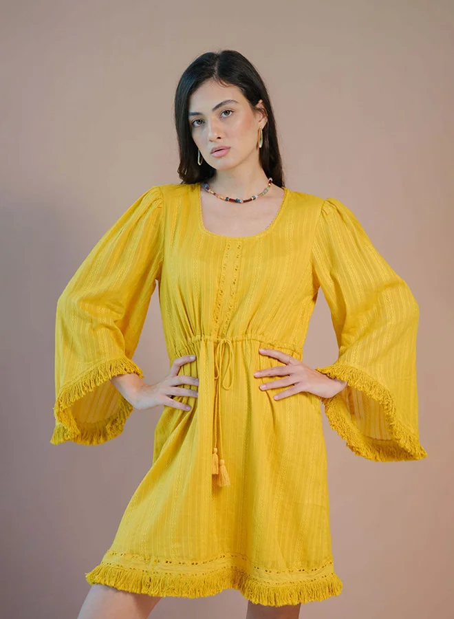 فيرجيو فستان فيرجيو بخصر برباط وأكمام الجرس من القطن 100%