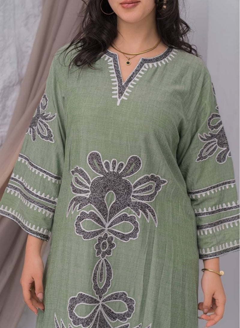 افندينا  جلابية كتان بتفاصيل دقيقه تضفي لمسة من الفخامةA-386 - Image 2