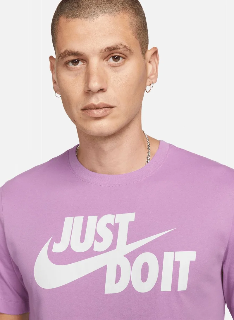 Nike Just Do It Swoosh T-Shirt