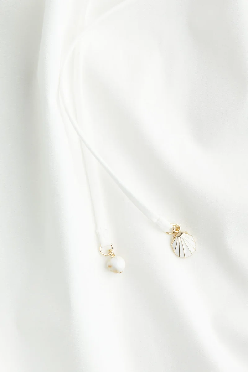 اتش اند ام فستان برباط على الرقبة