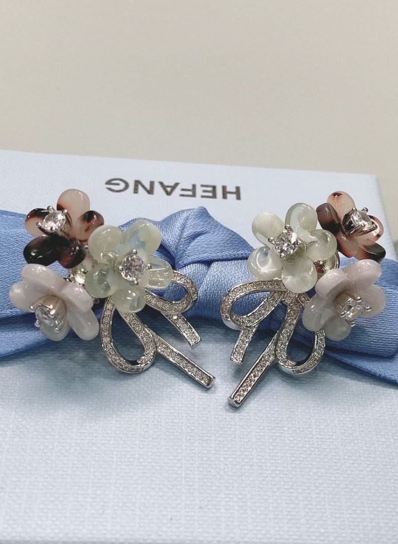 HEFANG Personalized And Fashionable Ribbon Bouquet Earrings  - Image 1