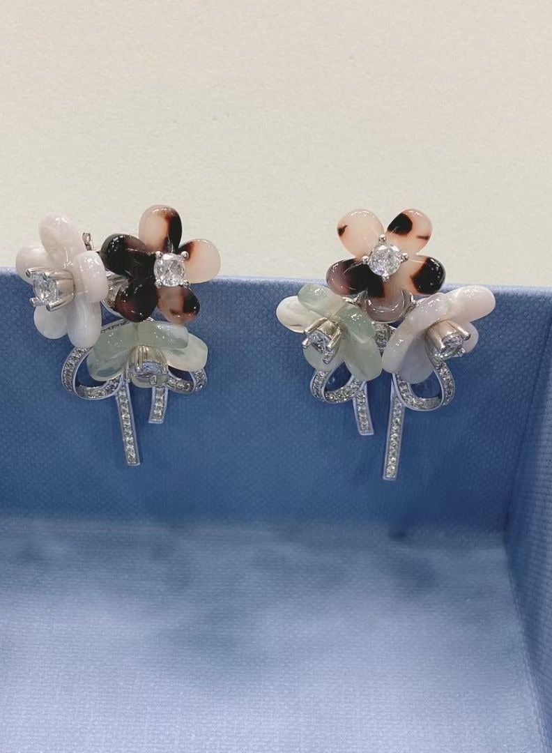 HEFANG Personalized And Fashionable Ribbon Bouquet Earrings  - Image 2