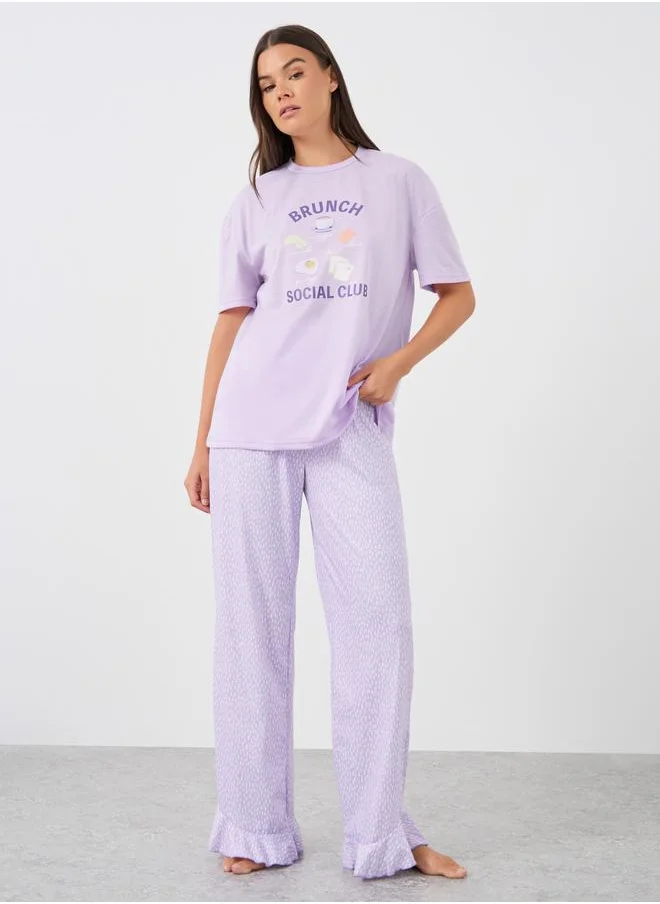 ستايلي Styli Slogan Print Short Sleeve T-Shirt and Pyjama Set