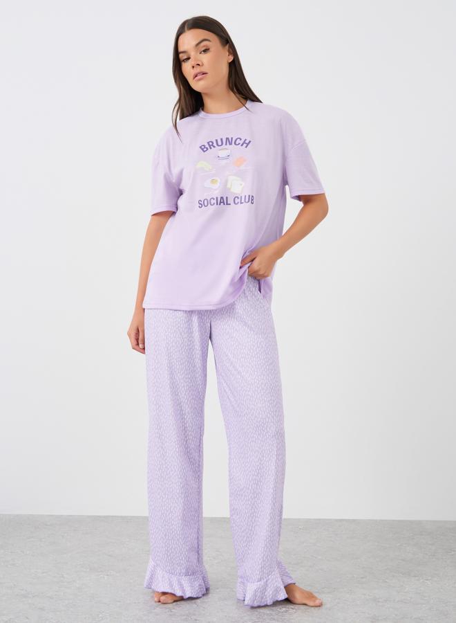 Styli Slogan Print Short Sleeve T-Shirt and Pyjama Set - Image 1