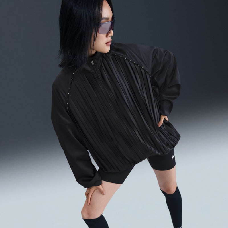 Nike (WMNS) Nike Pleated Tracksuit Jacket Asia Sizing 'Black' - Image 2