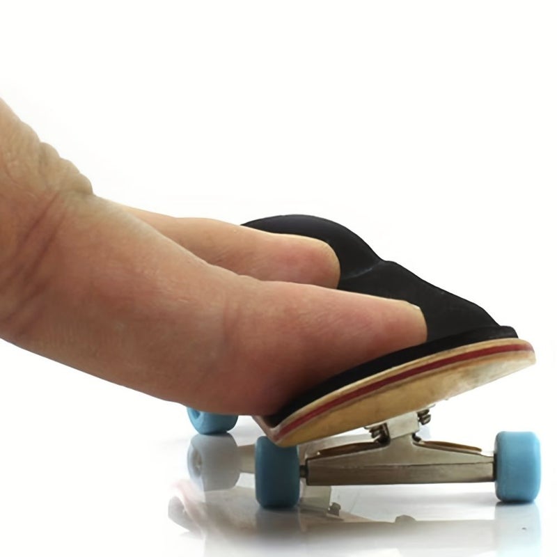 Professional Mini Maple Finger Fingerboard Skateboard Toy Set Black Desktop Creative Puzzle Decompression Game - Image 3