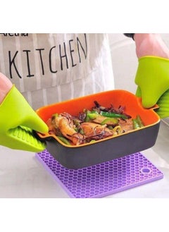 Thermal resistant silicone heat resistant jacket for kitchen (2 pcs) - Multi-use silicone thermal mask for oven, cooking pots and cooking - Guante non-slip silicone oven with small design for kitchen - Thermal jacket Heat insulating mask suitable for cooking utensils, cookware and hot pots - Heat resistant silicone oven gloves for cooking, baking, grill handles, silicone bowl holder for microwave and hot pots - Multiple colors (comes in random color)
