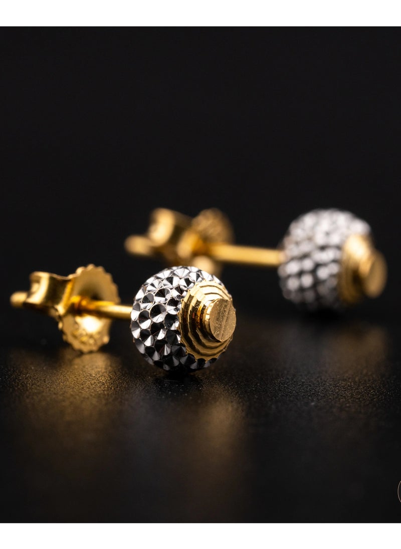 AAZ Jewellery L.L.C - Sparkle 22K Gold Stud Earrings - Image 1
