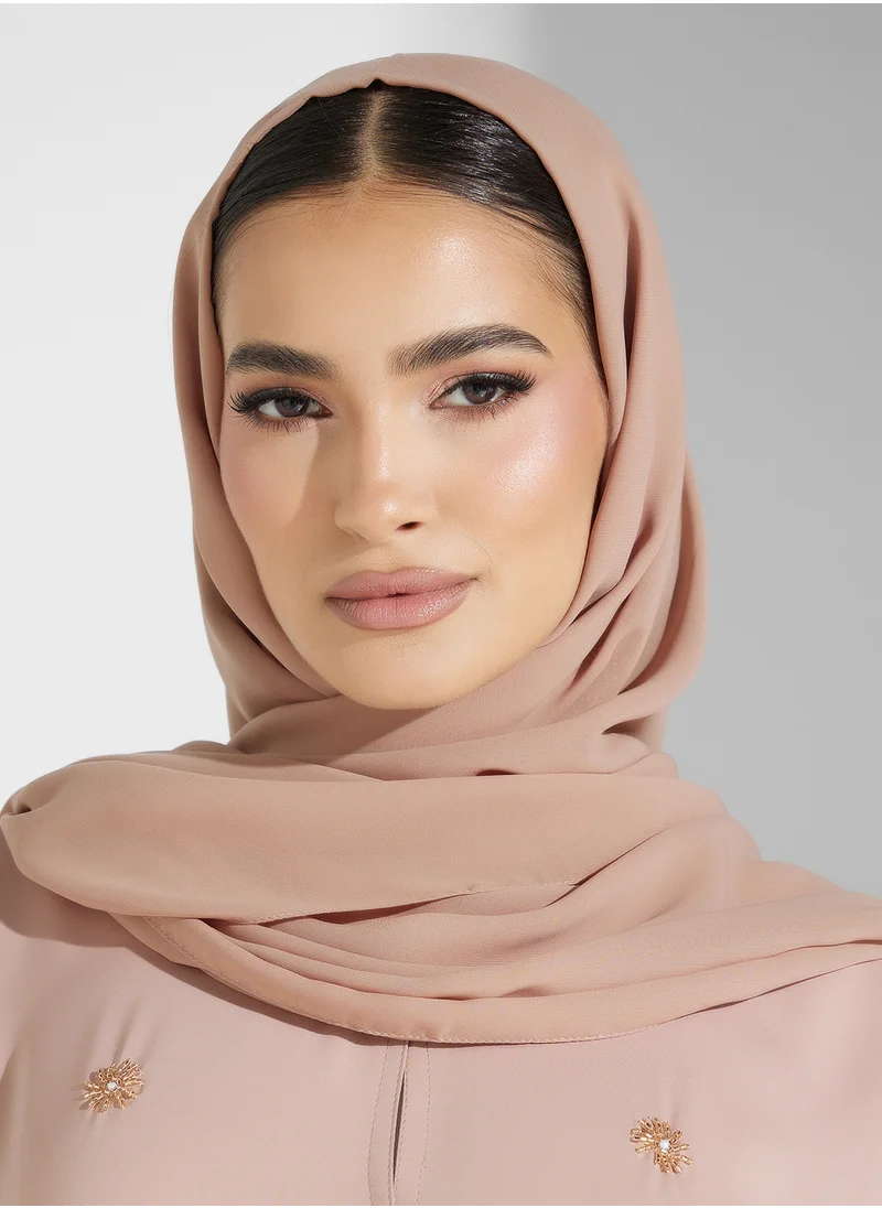 هيا كلوزيت Embellished V-Neck Flared Sleeve Abaya