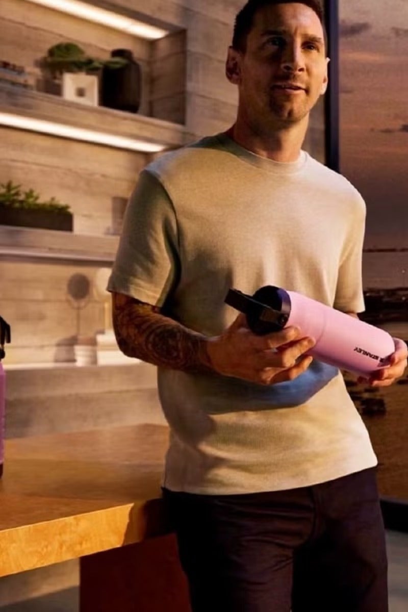 ستانلي ميسي تصميم مشترك كوب حراري بمقبض وقشة من الفولاذ المقاوم للصدأ مع فراء الماعز - Image 4