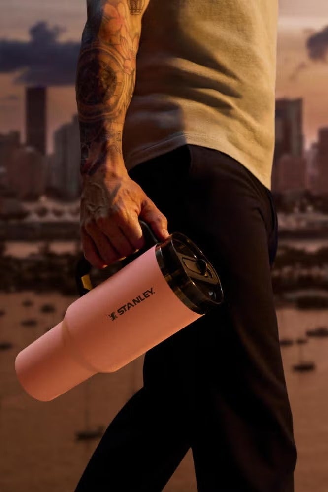 ستانلي ميسي تصميم مشترك كوب حراري بمقبض وقشة من الفولاذ المقاوم للصدأ مع فراء الماعز - Image 5