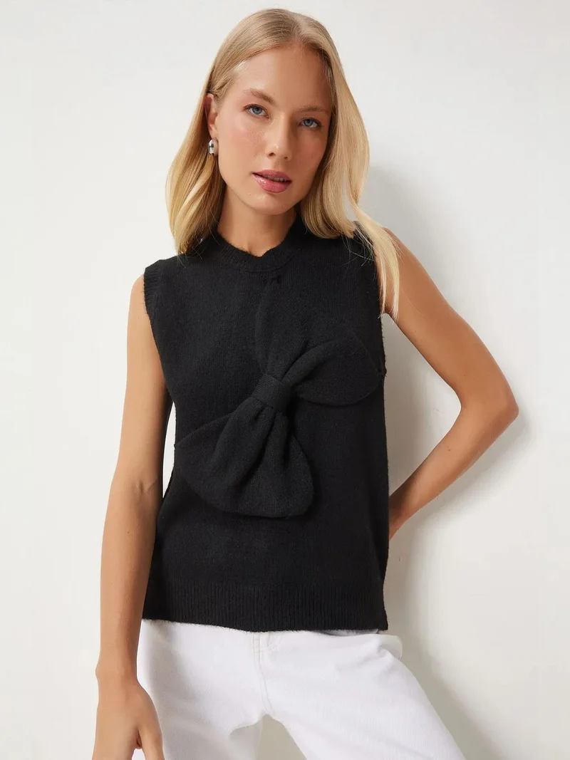 السعادة في إسطنبول ISTANBUL Textured Ribbed Sleeveless Sweater Vest with Ribbon Detail