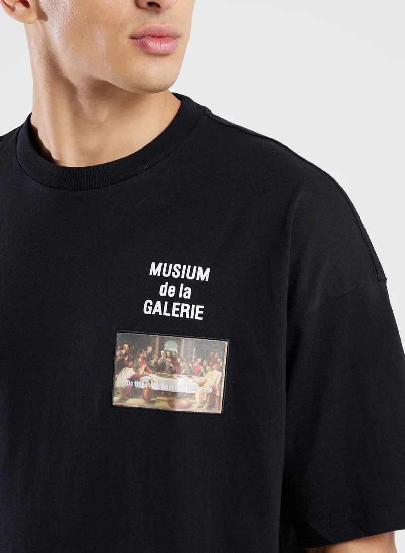 MUSIUM DIV. Essential T-Shirt