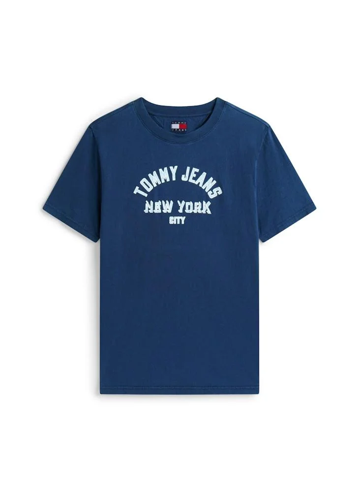 TOMMY JEANS Graphic Crew Neck T-Shirt