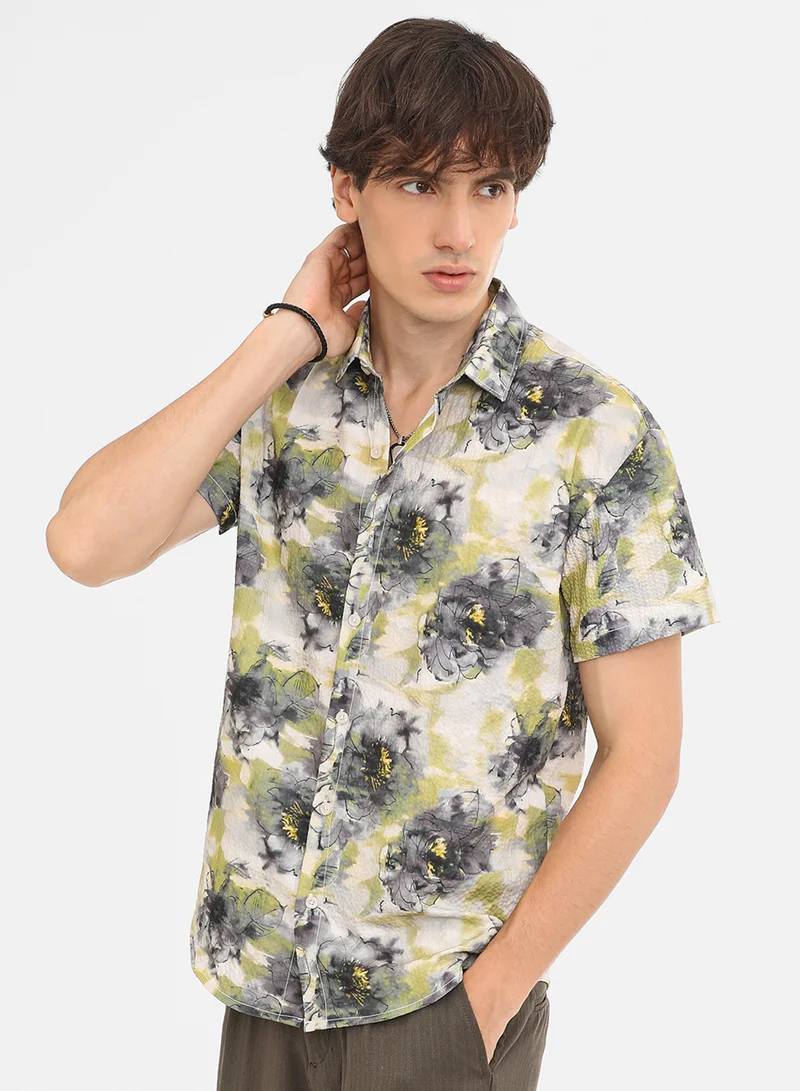 Campus Sutra Men's Navy Blue & Powder White Smudged Botanical Shirt