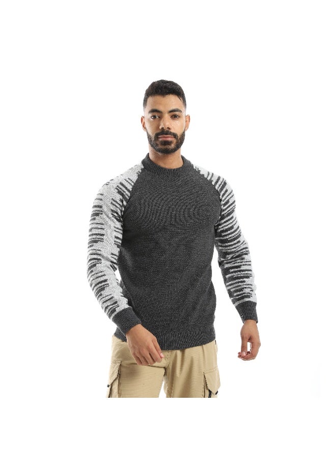 سيزار بلوفر صوف رجالي سادة من الصدر وتخطيطات علي الكم - Image 1