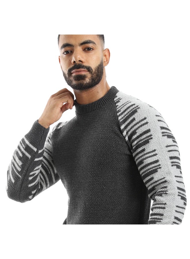 سيزار بلوفر صوف رجالي سادة من الصدر وتخطيطات علي الكم - Image 5