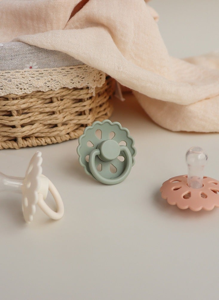 شراء جوي قطعة واحدة من مصاصة اللاتكس الطبيعي، مصاصة أطفال على شكل زهرة، للأطفال من عمر 0 ​​إلى 6 أشهر (بيج) - Image 2