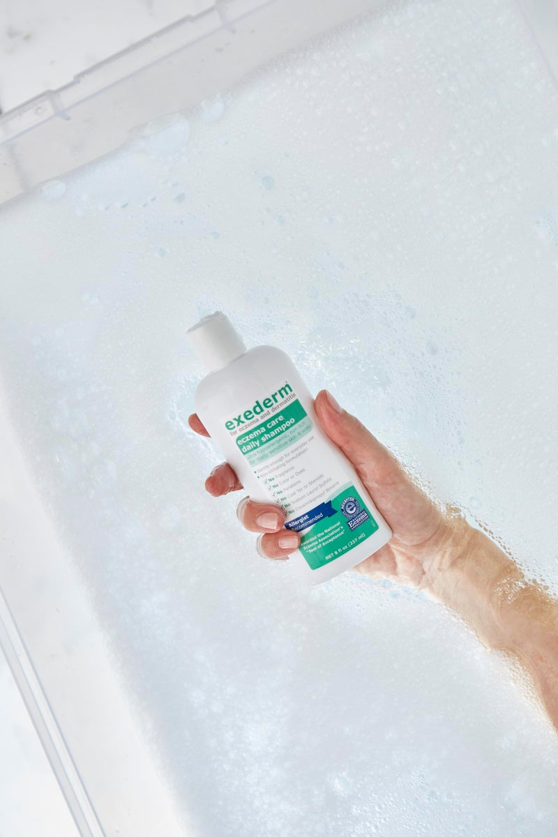 exederm شامبو إكزديرم للإكزيما والتهاب الجلد الدهني، 8 أونصة سائلة، تركيبة فائقة الحساسية وغير مهيجة، للعناية اليومية بالشعر لفروة الرأس الجافة والمتهيجة والمتقشرة والحكة، مضاد للحساسية، خالي من البارابين والكبريتات - Image 3