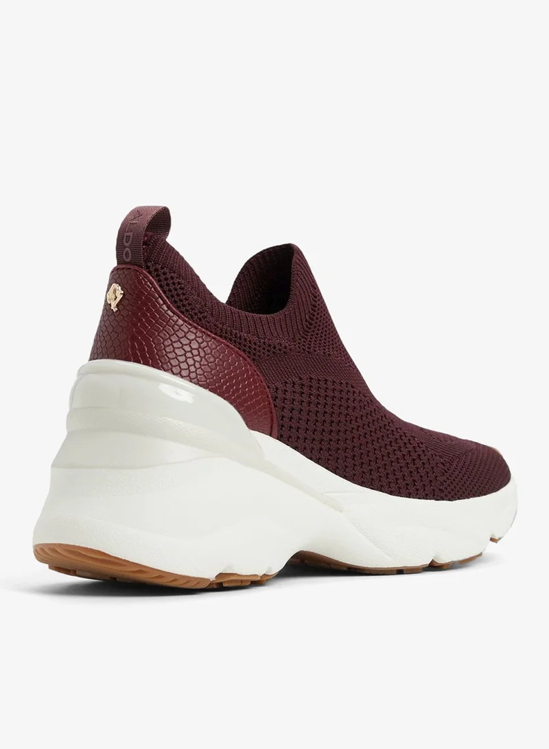 الدو Sevan Sneakers