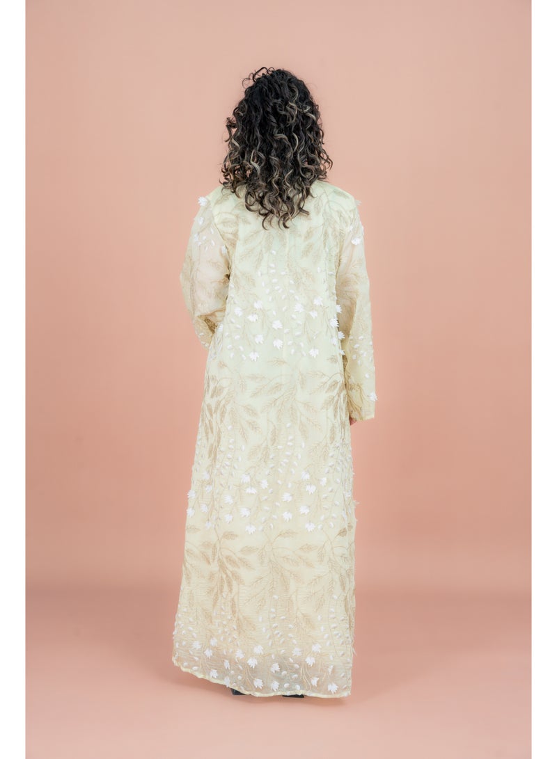 اكسا جلابية مطرزة بالبتلات الناعمة كريمي - Image 4