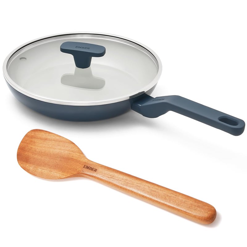 Ember Cookware مقلاة سيراميك أركيلا 24 سم | أدوات طهي غير لاصقة | مقلاة غير سامة مع غطاء زجاجي | معتمدة من ISI | مقلاة سيراميك للطهي | 1× ملعقة مسطحة | خالية من PFAS و PTFE | آمنة للاستخدام على الحث | زرقاء - Image 1