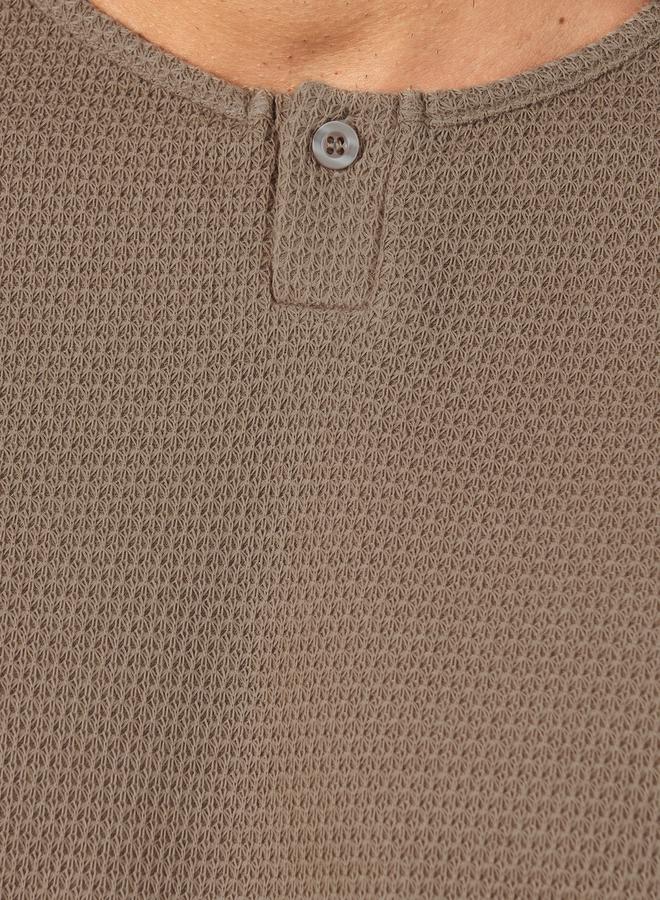 Styli Oversized Honeycomb Textured Knit T-Shirt - Image 3