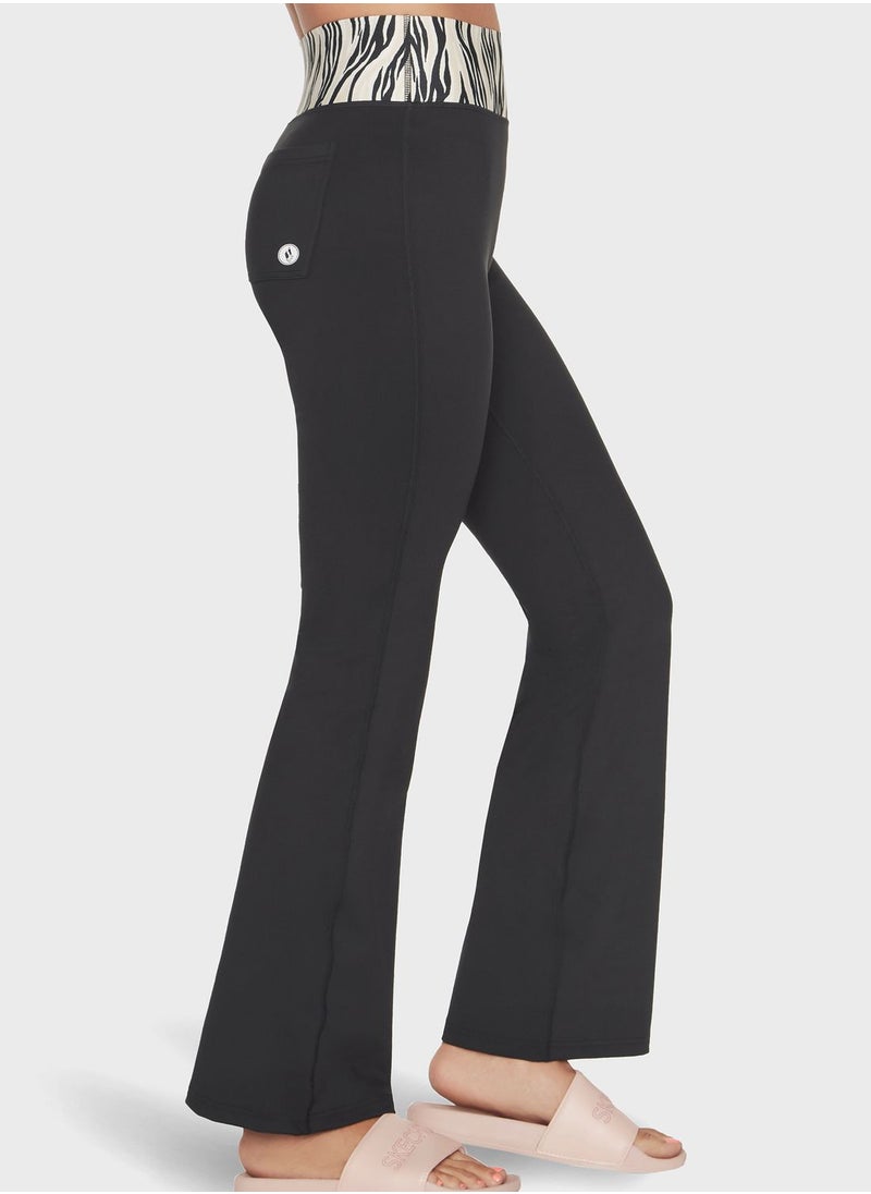 SKECHERS - Dvf Gspt Flare Pants - Image 1