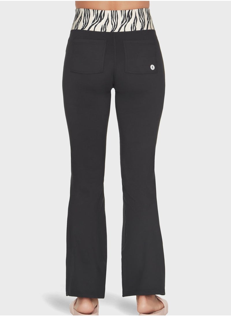 SKECHERS - Dvf Gspt Flare Pants - Image 1